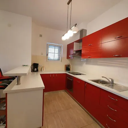 Renato Apartment *